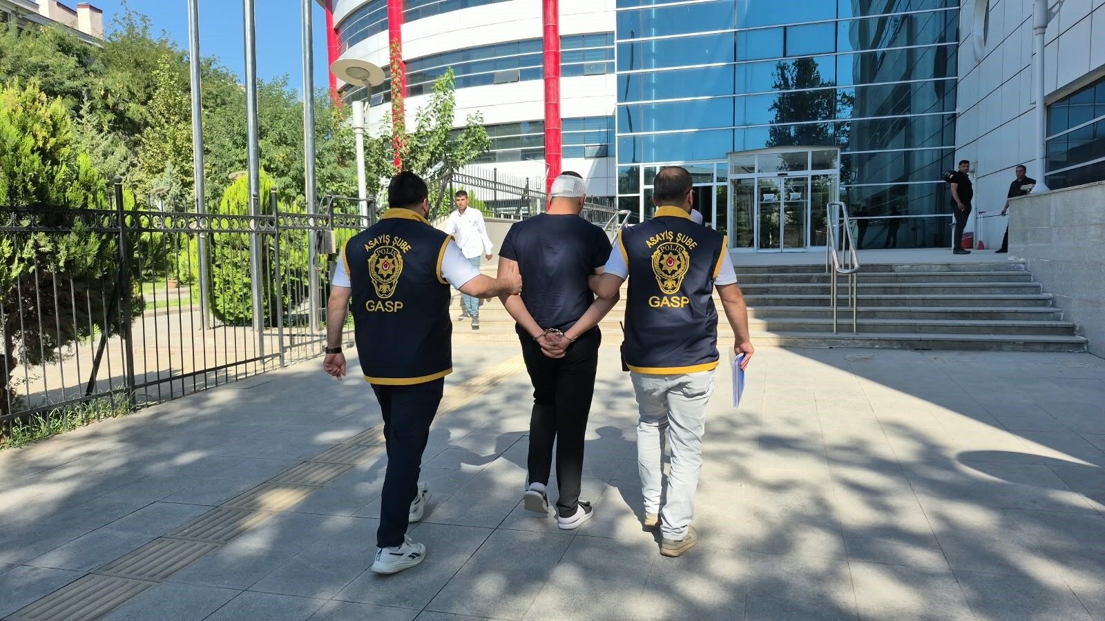 Dehşet saçan sevgili yakalandı