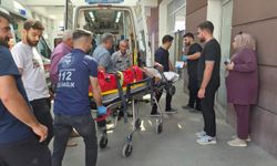 Motosiklet ile otomobil çarpıştı: 1 ağır yaralı