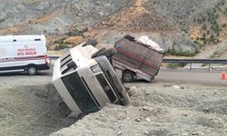 Tarım işçilerini taşıyan minibüs devrildi