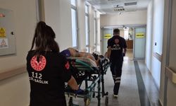 Çadır çekerken 1. kattan düşen kişi yaralandı