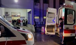 Elektrik işçilerine araç çarptı: 1’i ağır 2 yaralı