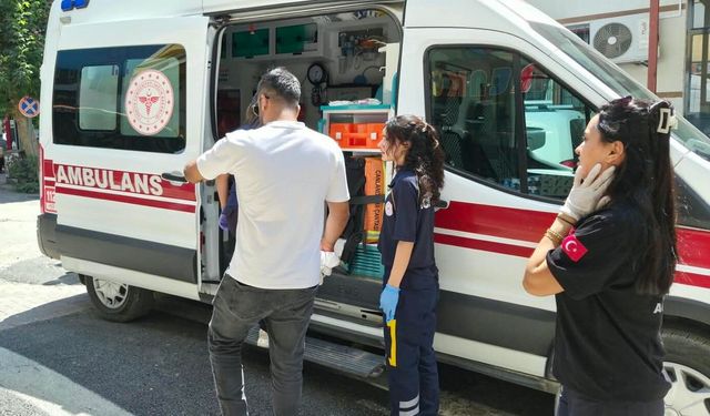 Bıçaklı saldırıya uğrayan kişi yaralandı
