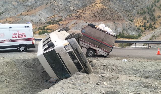 Tarım işçilerini taşıyan minibüs devrildi
