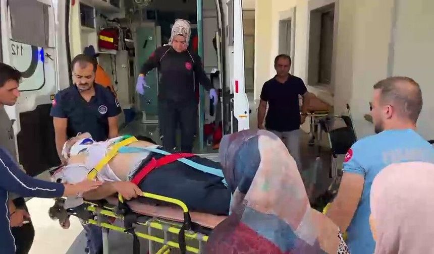 İki otomobil çarpıştı: 1’i çocuk 4 yaralı