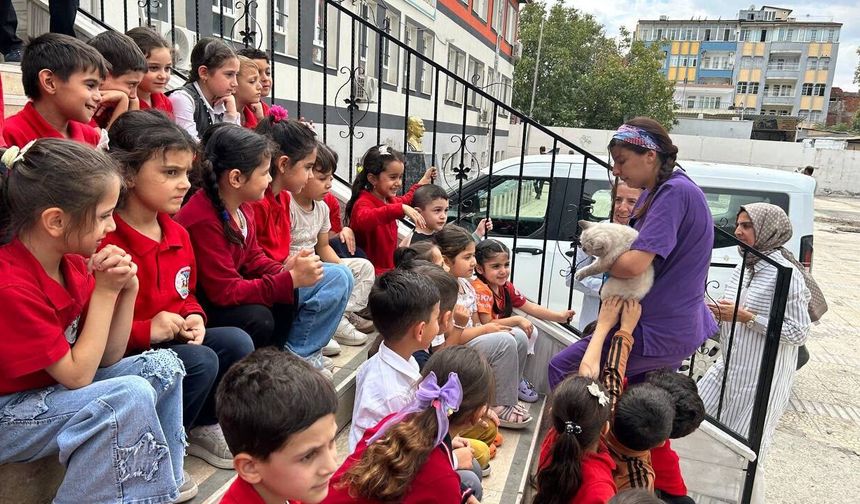 Çocuklara hayvan sevgisi buluşması